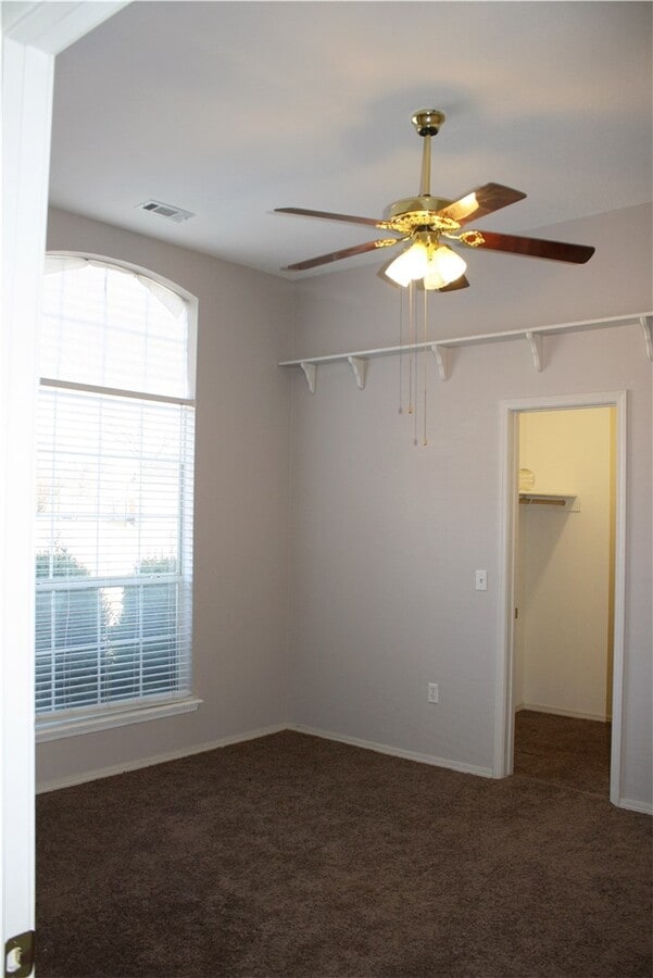 Photo - 2736 Jean St