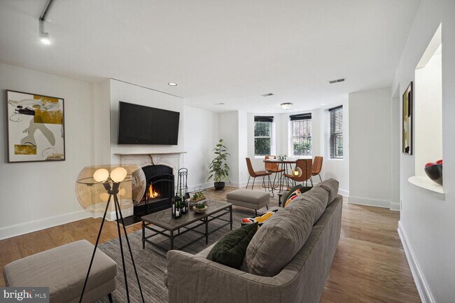 Photo - 1302 Rhode Island Ave NW Unidad B