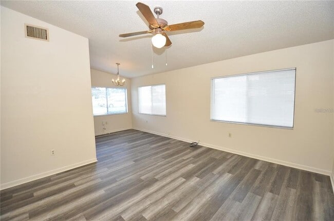 Photo - 147 Shannon Dr