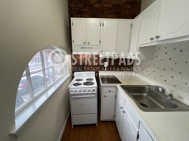 66 S Huntington Ave Unit 4