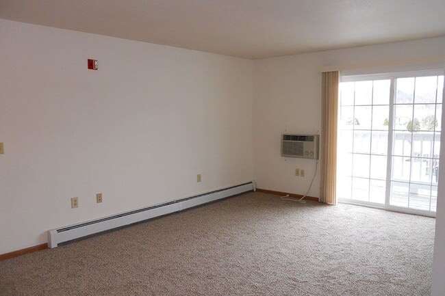 Photo - WOODBURY VILLAGE