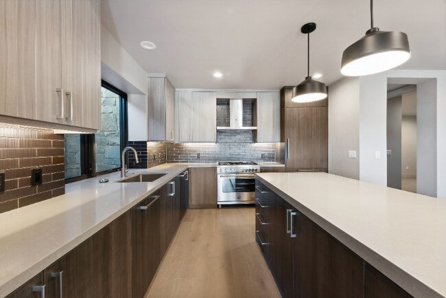 Photo - 1219 Black Hawk Way