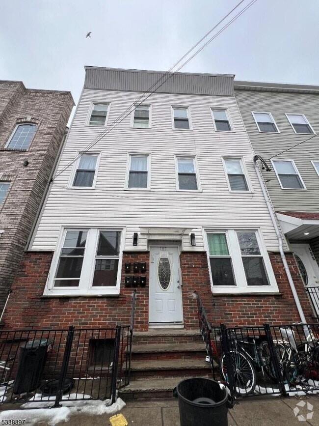 Building Photo - 107 Magazine St Unit 6 Rental