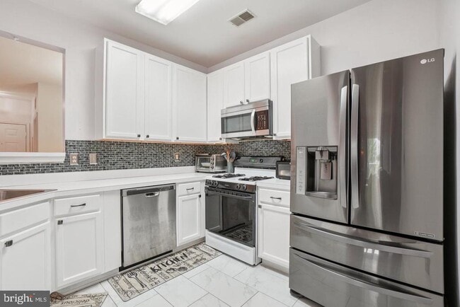 Photo - 11322 Westbrook Mill Ln Unit 204