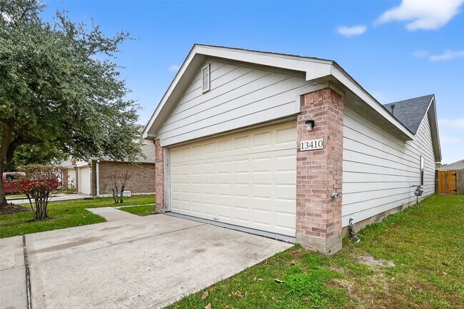 Photo - 13410 Blue Swallow Dr