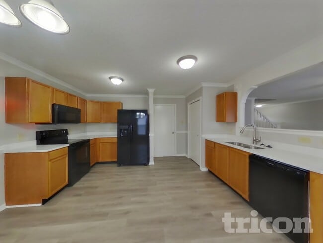 Photo - 1997 Evergold Cir