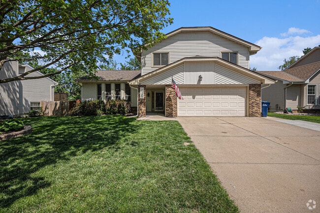 Building Photo - 3738 Burr Oak Dr Rental