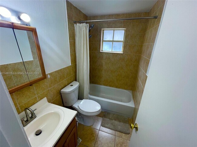 Photo - 8630 SW 3rd St Unit Pembroke Pines LAKE VIEW