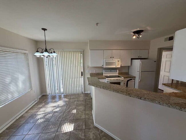 Photo - 1295 N Ash St Unit #714