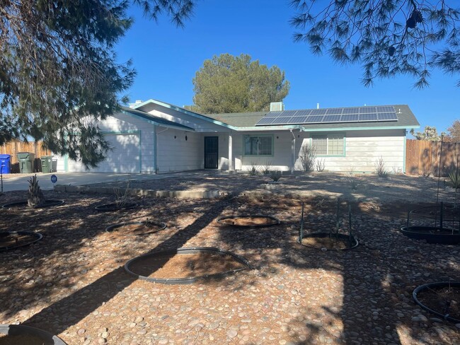 Apple Valley- 3 Bedrooms, 2 Bathrooms, Sol... - Apple Valley- 3 Bedrooms, 2 Bathrooms, Sol... Casa