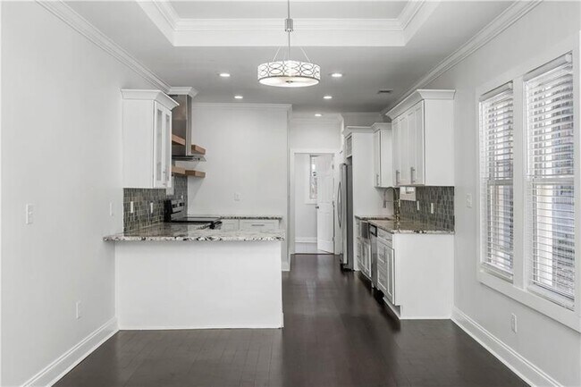 954 Byron Dr SW