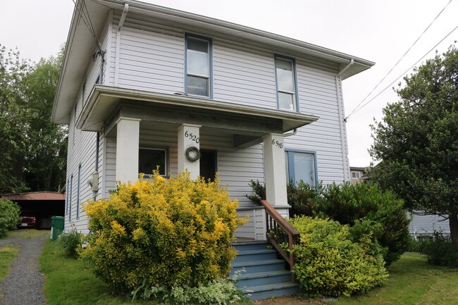 Vista de calle - 6518 25th Ave NW Unidad 2