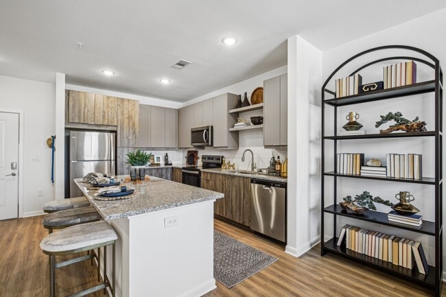 Photo - Allora Eastland