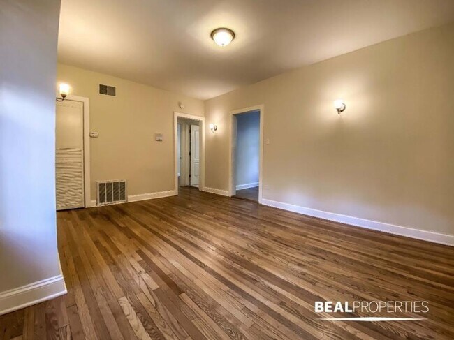 1 bedroom in CHICAGO IL 60613 - 1 bedroom in CHICAGO IL 60613 Unidad S1 Rental