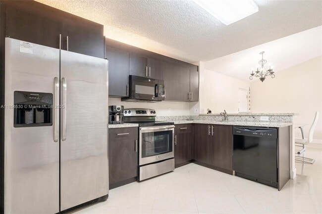 Building Photo - 10111 W Sunrise Blvd Unit 304 Rental