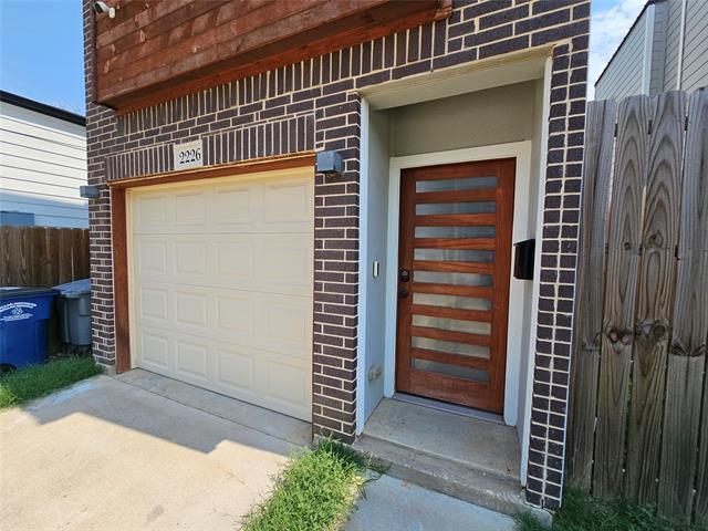 Photo - 2226 Dyson St