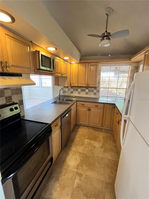 Photo - 2678 Markham Ct
