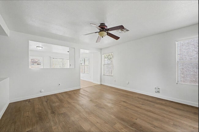 Photo - 1112 S Bogle Ct