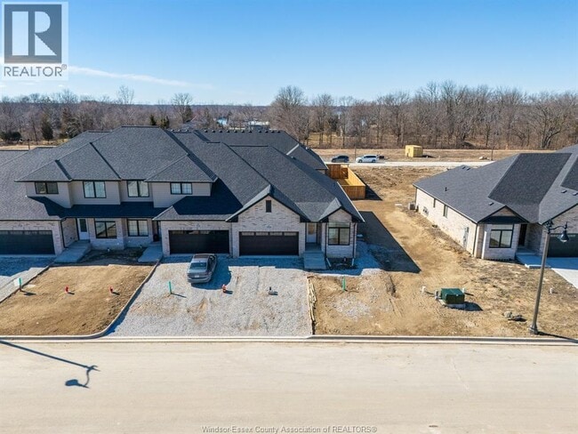 Photo - 709 Elliot Pt Rd