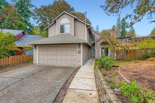 Building Photo - 3BR/3BA Beaverton Home — Central A/C, Vaulted Ceilings, Fenced Yard & 2-Car Garage | No HOA