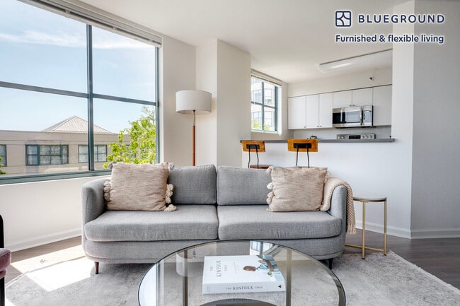 Photo - 2 Townsend St Unit FL5-ID1399