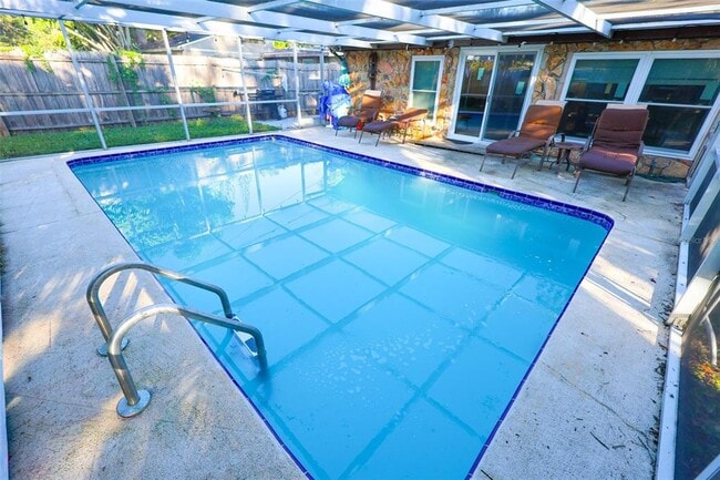 Photo - 2227 Granger Dr