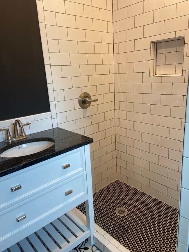 Photo - 200 Reed St Unit 1