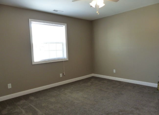 Photo - 1616 Spring Valley Dr Unidad Park Place 33A