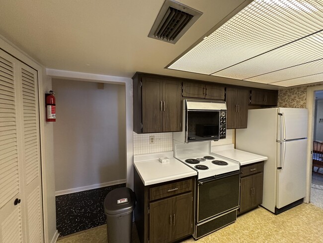 Photo - 14022 102nd Ave