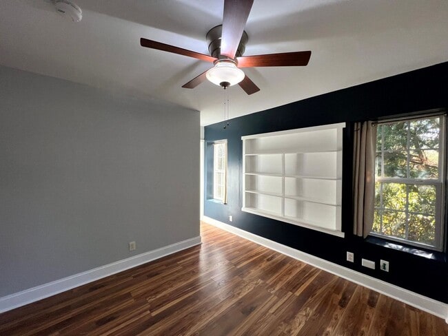 Photo - 223 Judd St