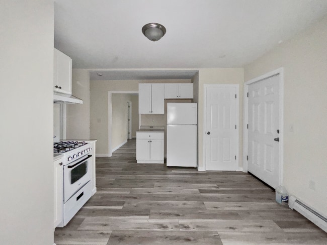 Photo - 8-10 Varnum St Unit 8