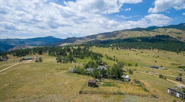 Photo - 468 Snow Top Dr