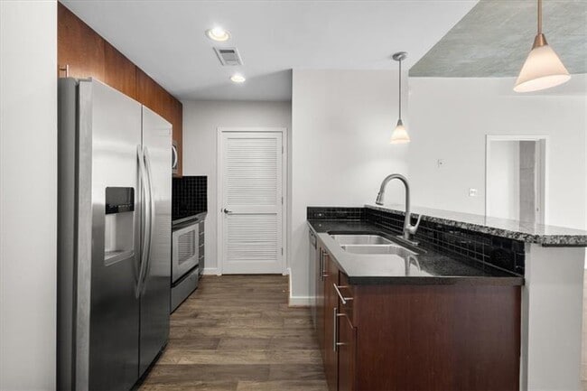 Photo - 250 Pharr Rd NE Unit 309