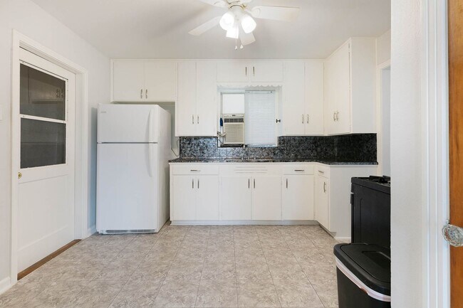 Photo - Dellview Neighborhood~Charming Mid-Century Home with Large Backyard