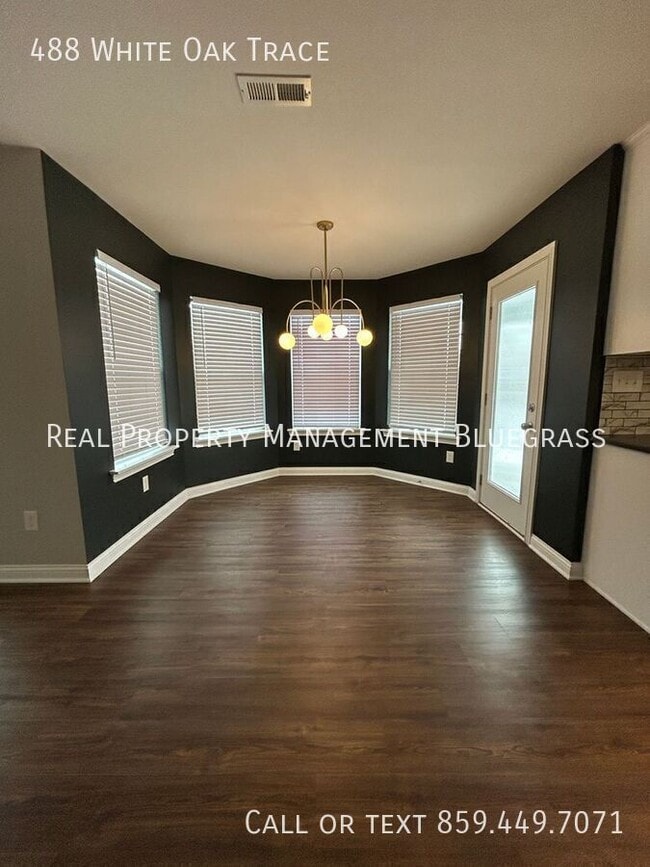 Photo - 488 White Oak Trace