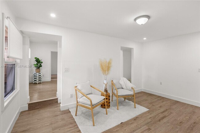 Photo - 2508 SW 10th St Unit 2508