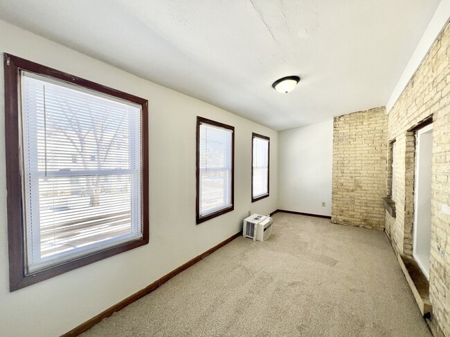521 E Court St Unit 3