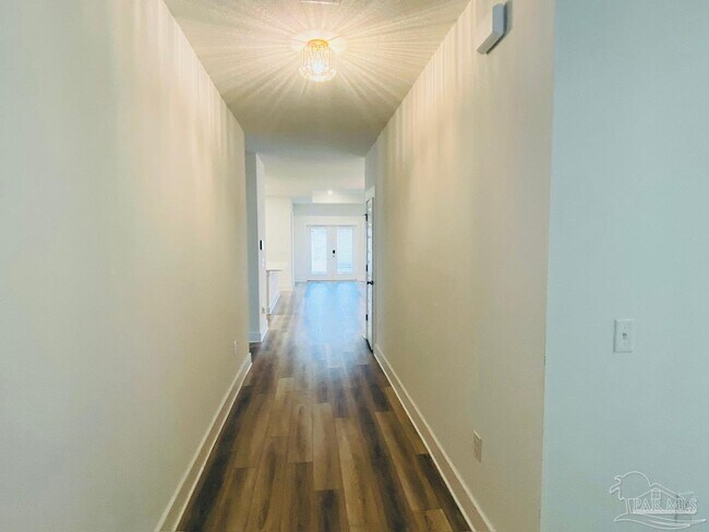 Photo - 874 Windhill Dr