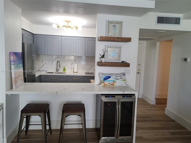Photo - 3180 S Ocean Dr Unit 307