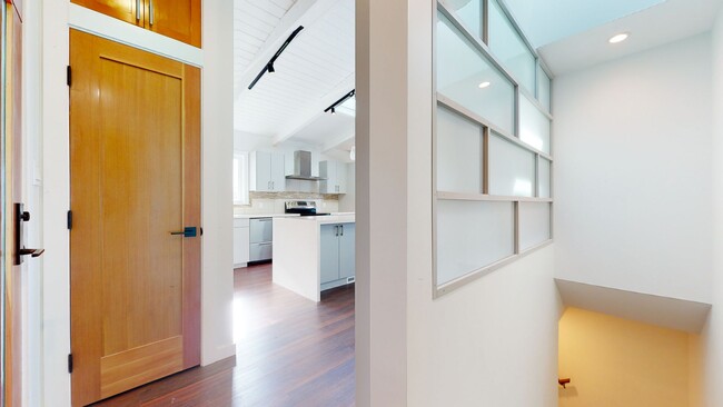 Photo - Kensington Beauty!