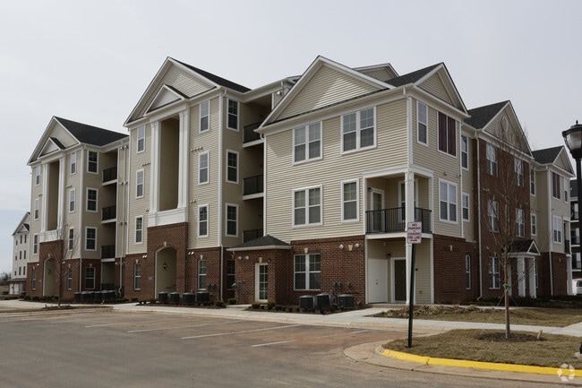 The Woods of Brambleton Apartments For Rent in Ashburn, VA