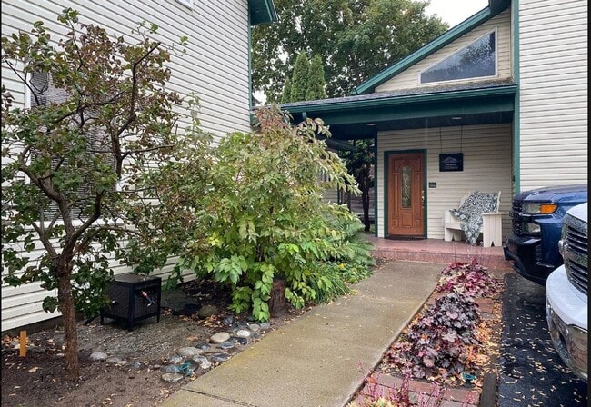 Building Photo - 309 River St Unit 309 River Street-ADU Rental