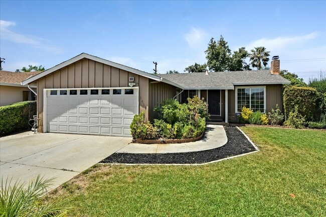 Building Photo - Wow! What a Great Home! Available Soon!