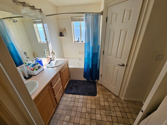 Master Bathroom - 1372 Alpine Way Rental