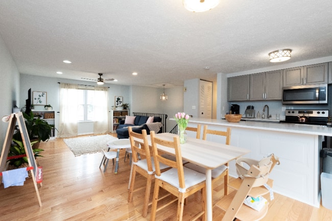 937 Marine Dr