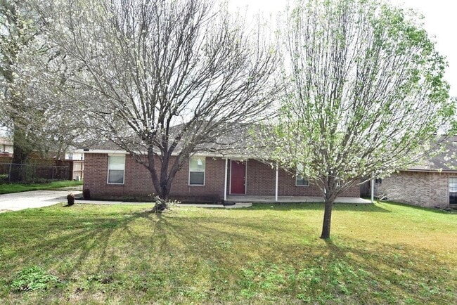 Building Photo - 12745 Lake Conroe Hills Dr Rental