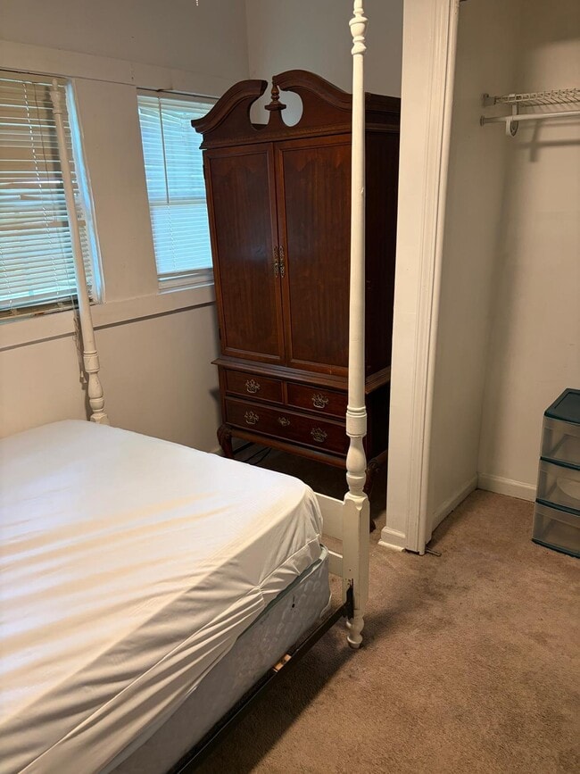 Photo - 173 Chappell Rd NW