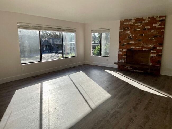 Photo - 9717 224th St SW Unit A