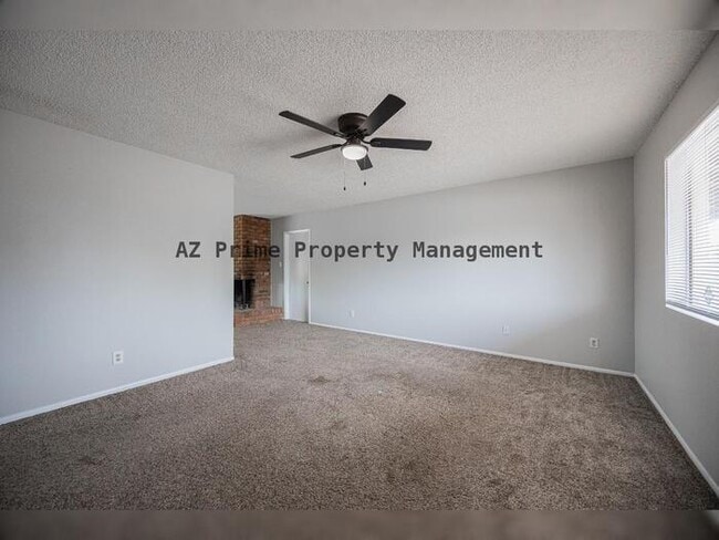 Photo - 427 E Malibu Dr