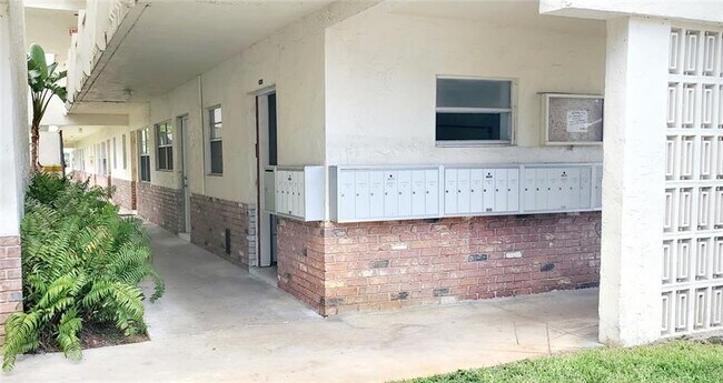 Photo - 4163 SW 67th Ave Unit 107C